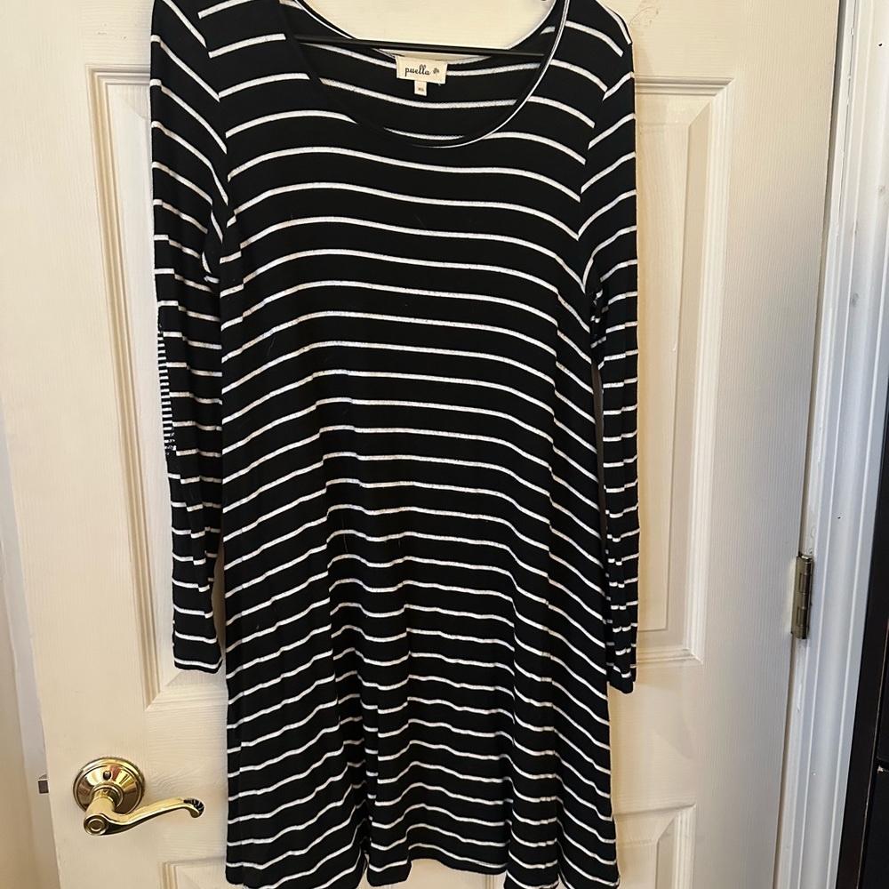 Ella Black and White Long Sleeve Sheath Dress